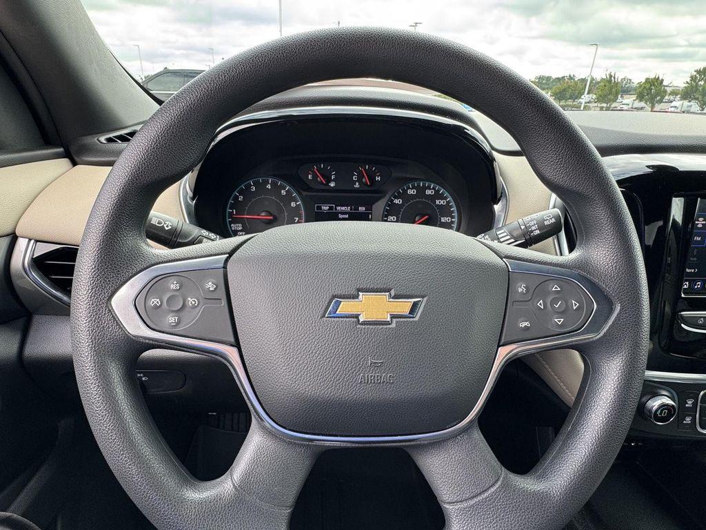 used 2022 Chevrolet Traverse car, priced at $24,500