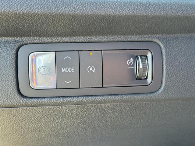 new 2025 Chevrolet Traverse car, priced at $53,926