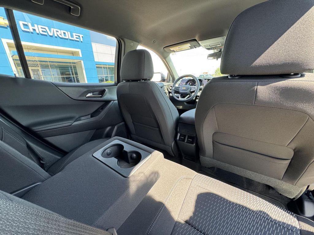 new 2026 Chevrolet Equinox car, priced at $29,995