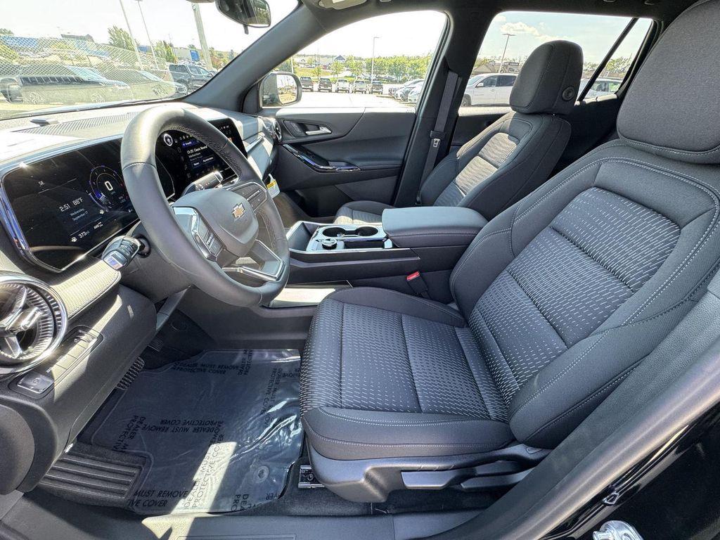 new 2026 Chevrolet Equinox car, priced at $29,995