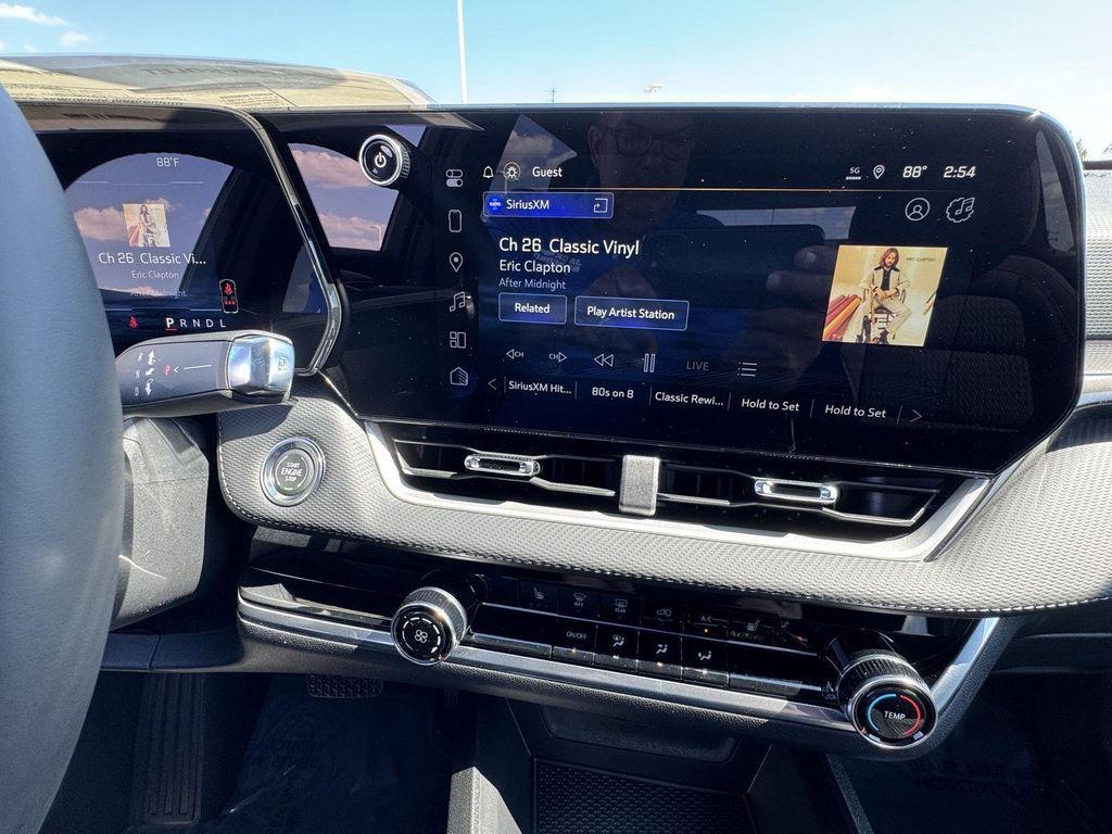 new 2026 Chevrolet Equinox car, priced at $29,995