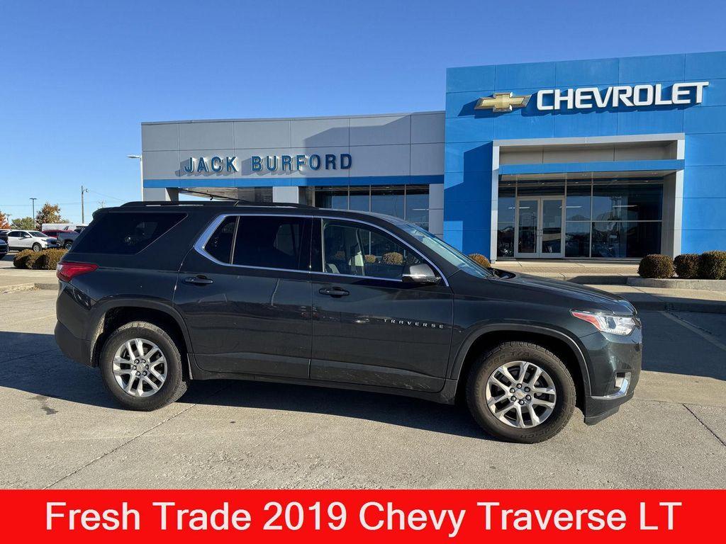 used 2019 Chevrolet Traverse car, priced at $18,000
