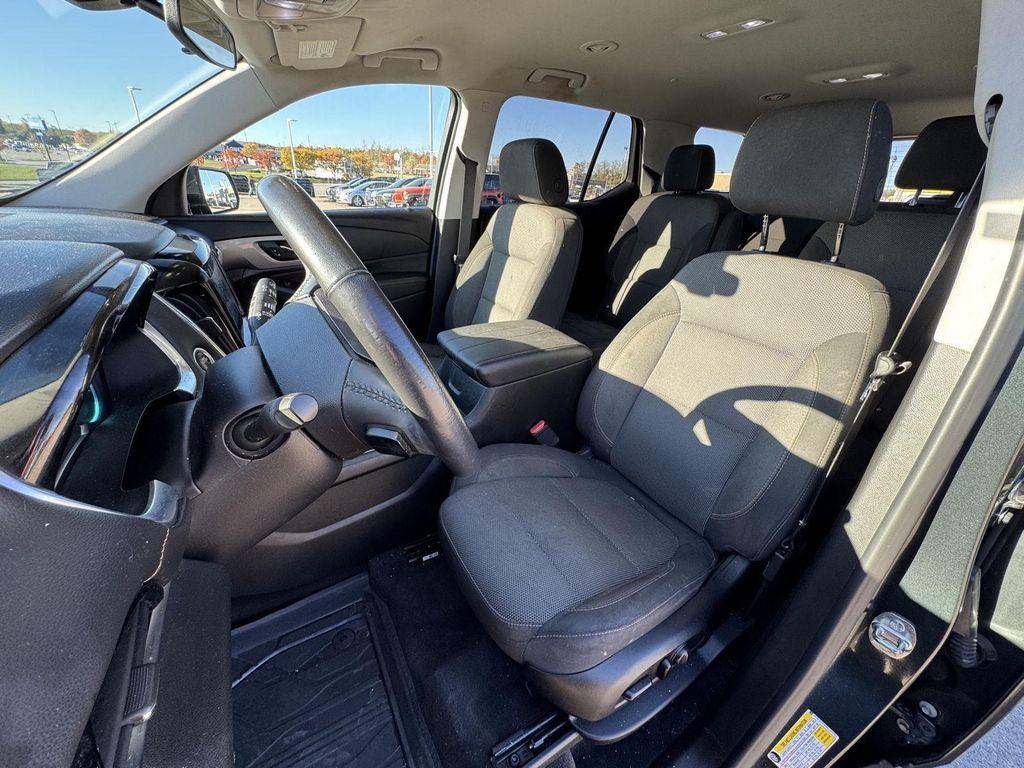 used 2019 Chevrolet Traverse car, priced at $18,000