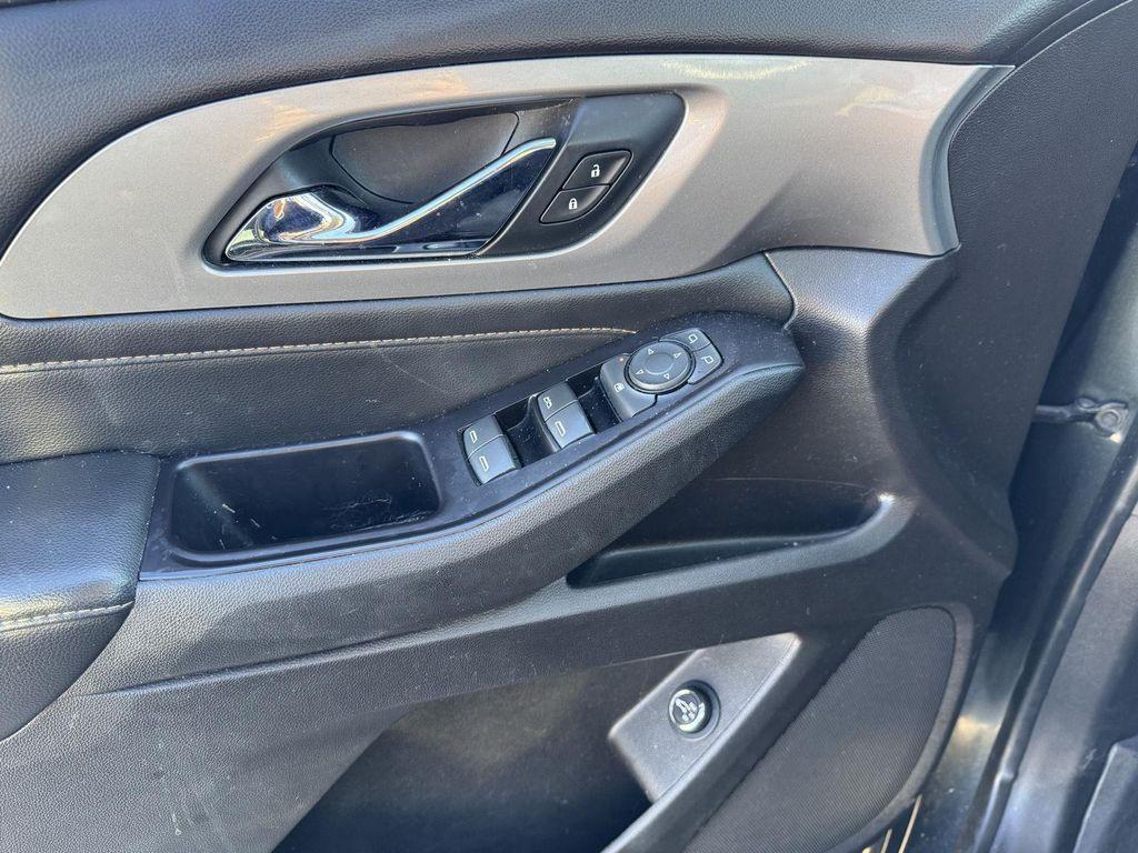 used 2019 Chevrolet Traverse car, priced at $18,000