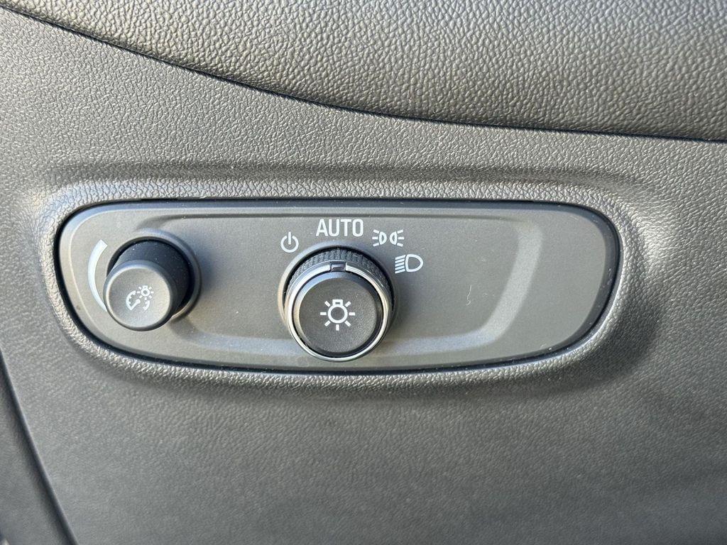 used 2022 Chevrolet Equinox car, priced at $19,500