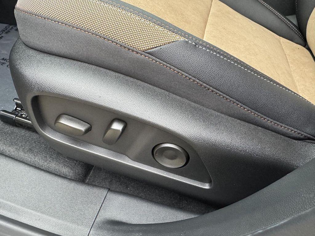 new 2026 Chevrolet Equinox car, priced at $34,395