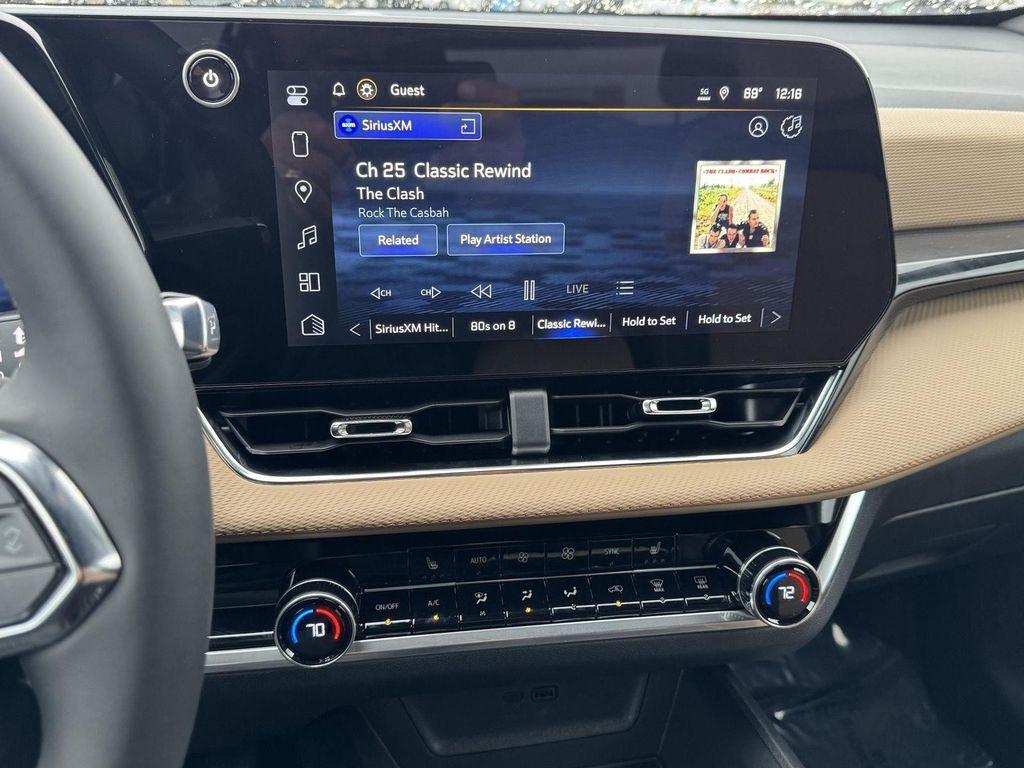 new 2026 Chevrolet Equinox car, priced at $34,395