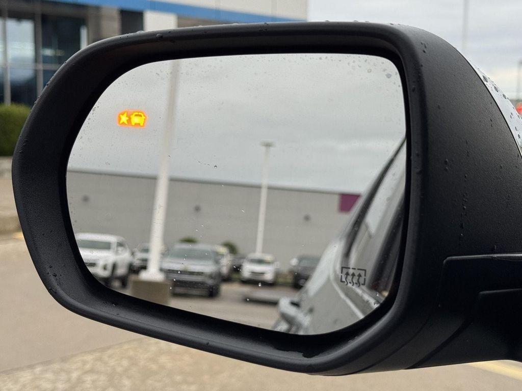 new 2026 Chevrolet Equinox car, priced at $34,395