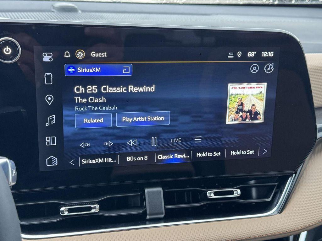 new 2026 Chevrolet Equinox car, priced at $34,395