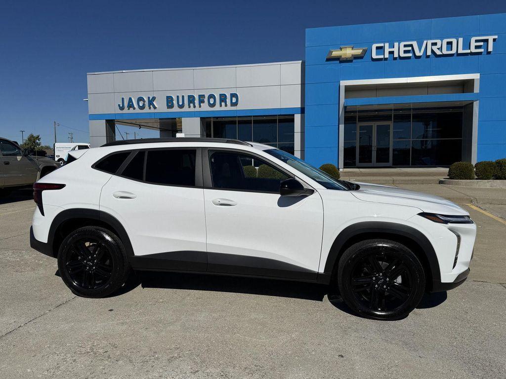 new 2026 Chevrolet Trax car, priced at $26,926