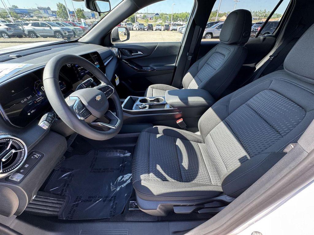 new 2026 Chevrolet Equinox car, priced at $29,420