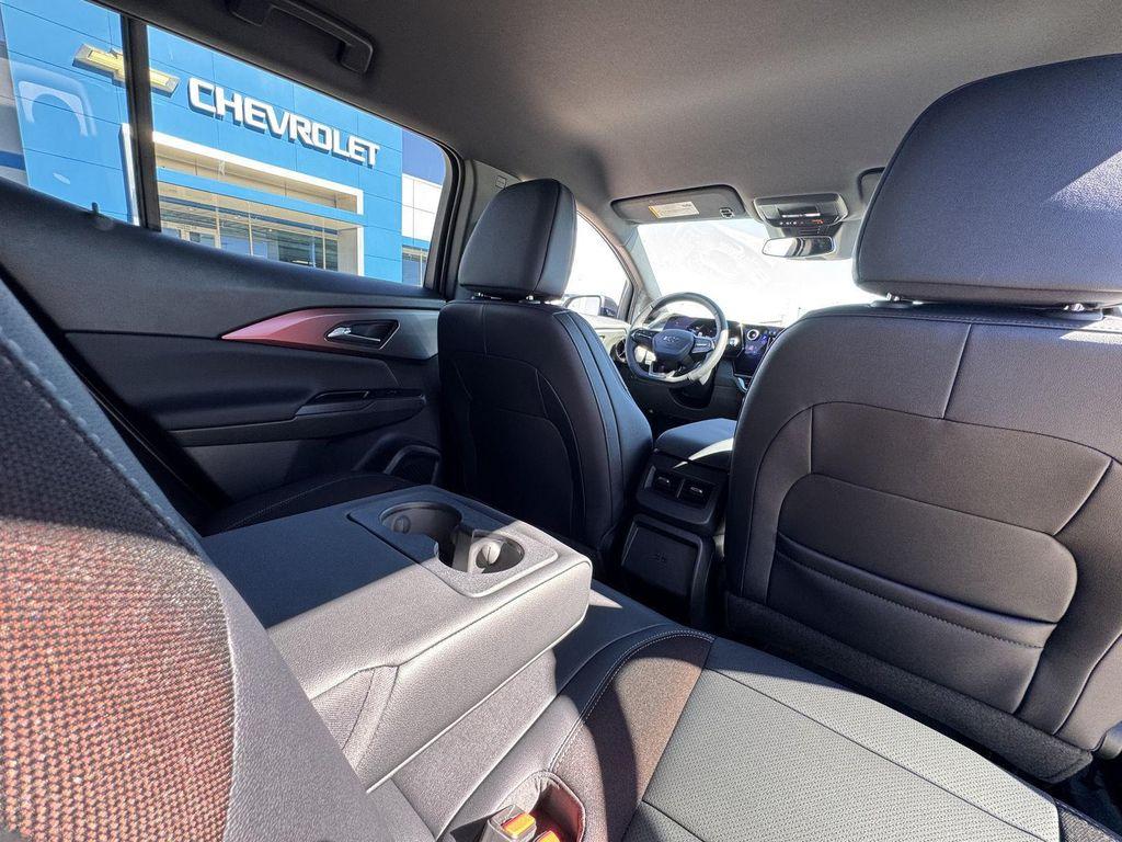 new 2026 Chevrolet Equinox EV car, priced at $40,426