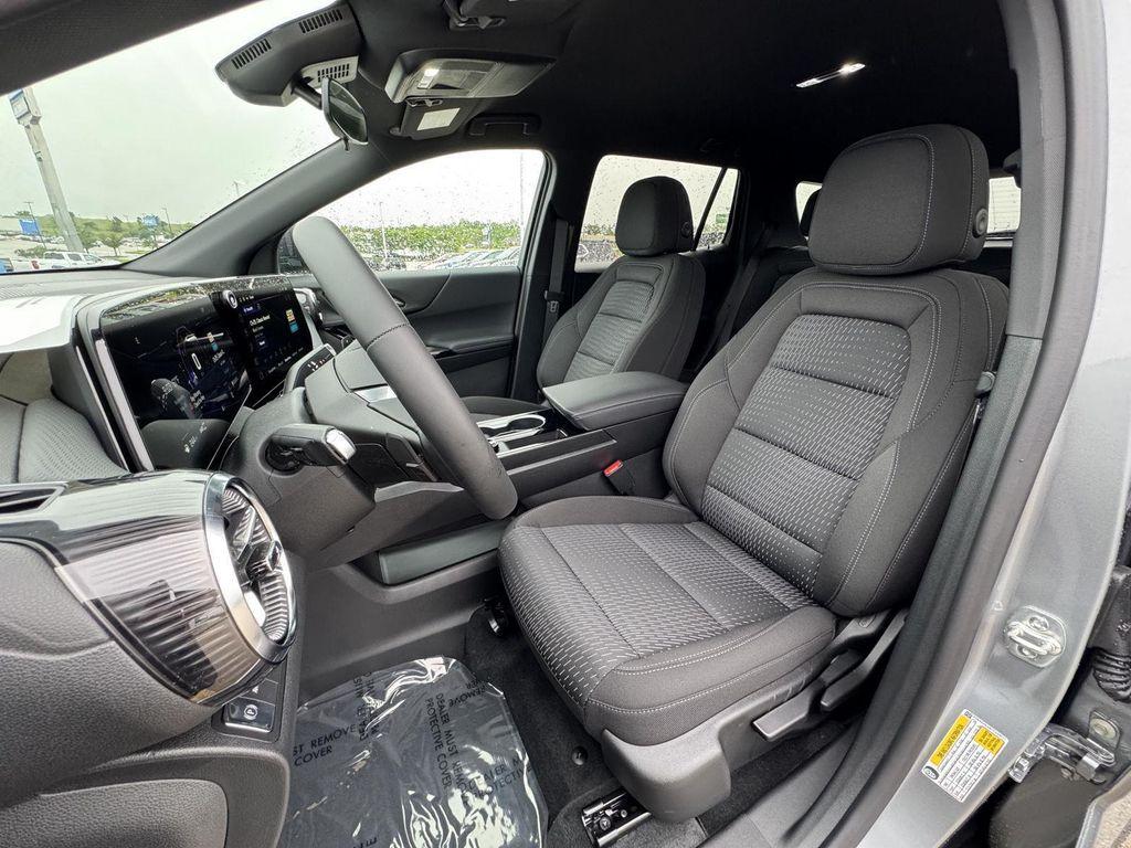 new 2026 Chevrolet Equinox car, priced at $30,995