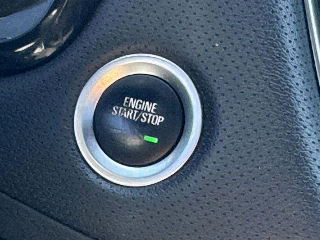 used 2021 Cadillac XT5 car, priced at $19,000