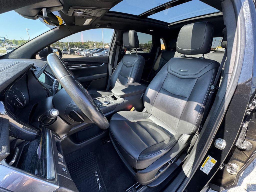 used 2021 Cadillac XT5 car, priced at $19,000