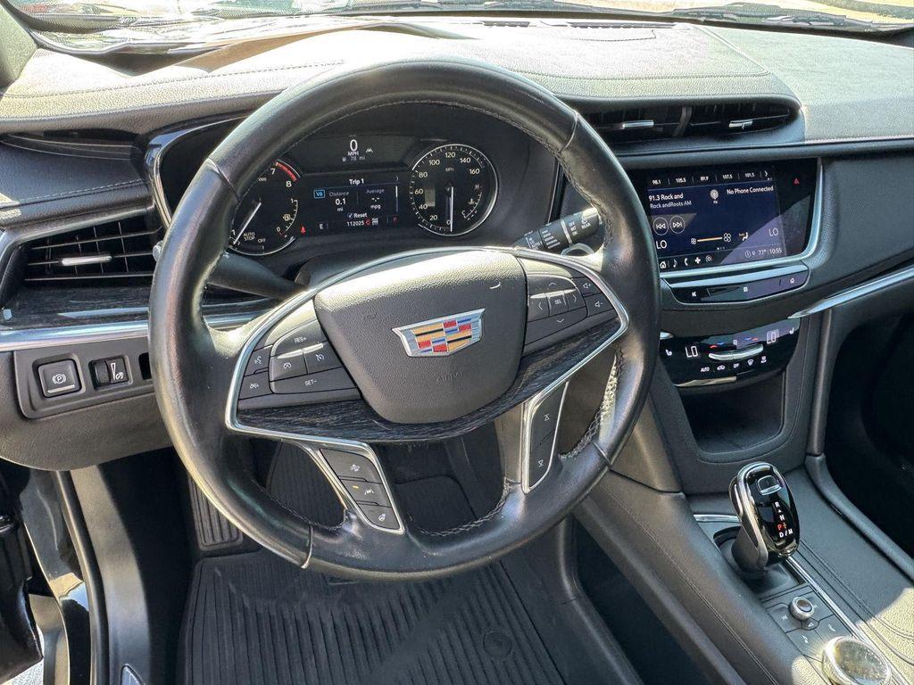 used 2021 Cadillac XT5 car, priced at $19,000