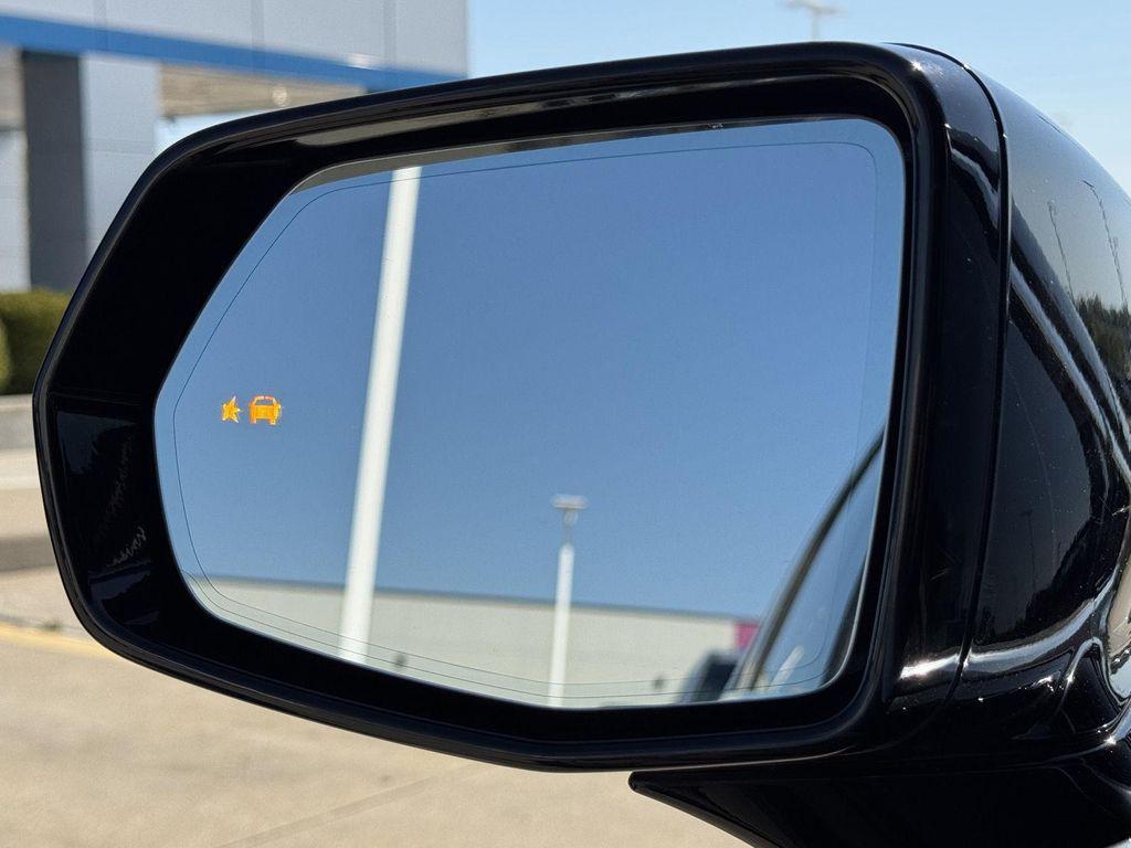 used 2021 Cadillac XT5 car, priced at $19,000