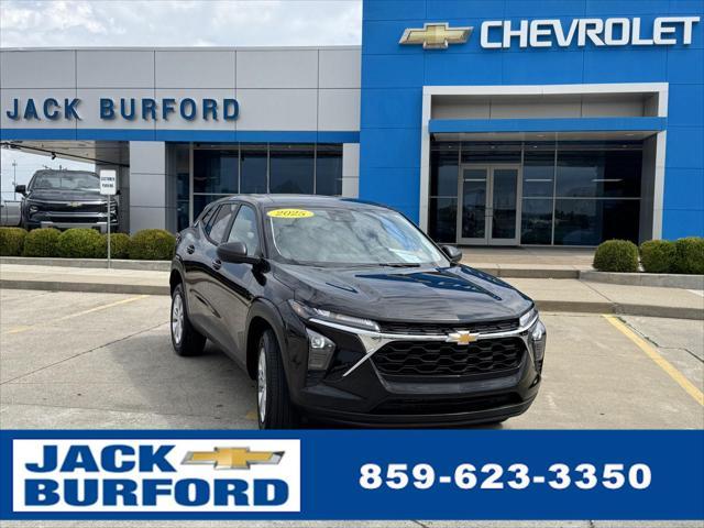 used 2025 Chevrolet Trax car, priced at $21,000