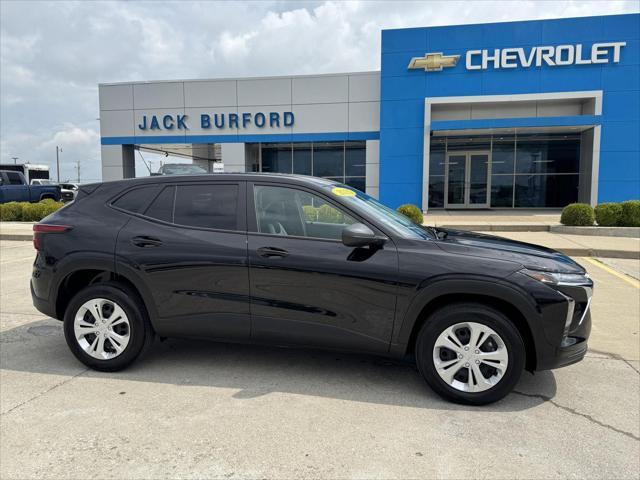 used 2025 Chevrolet Trax car, priced at $21,000