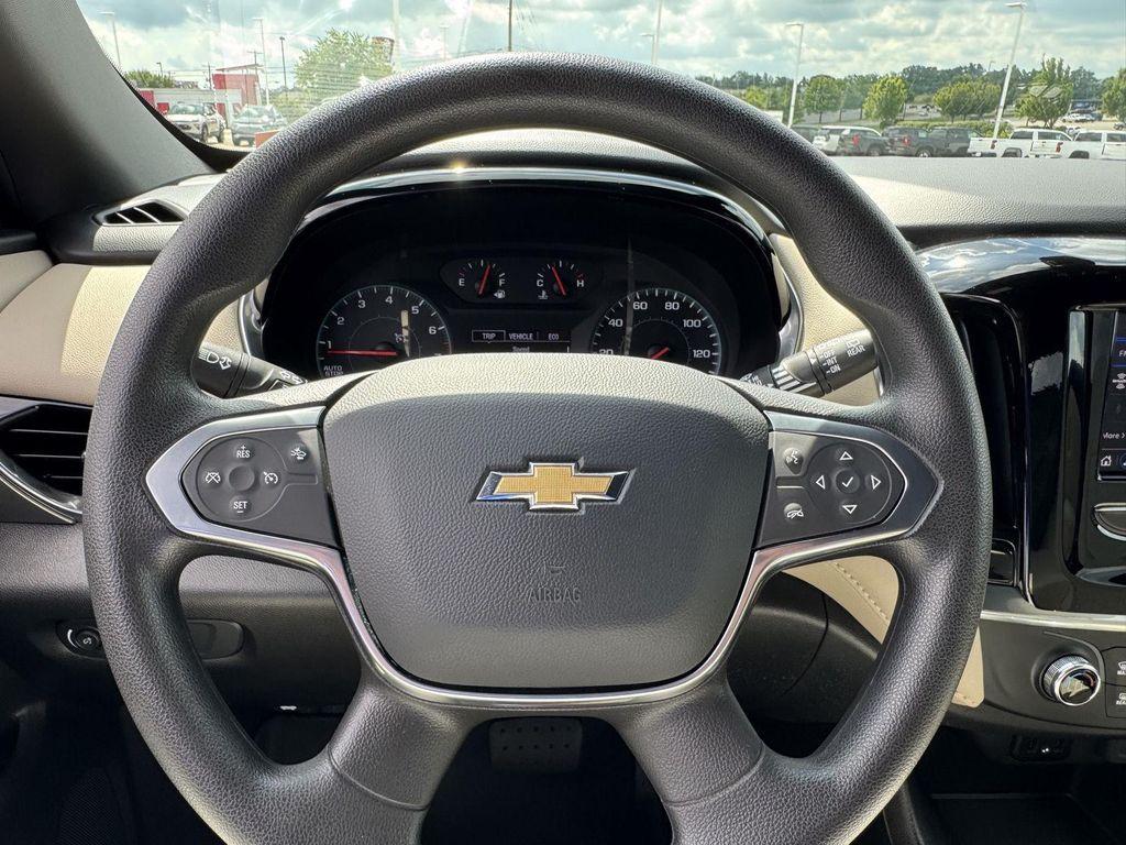 used 2023 Chevrolet Traverse car, priced at $28,000
