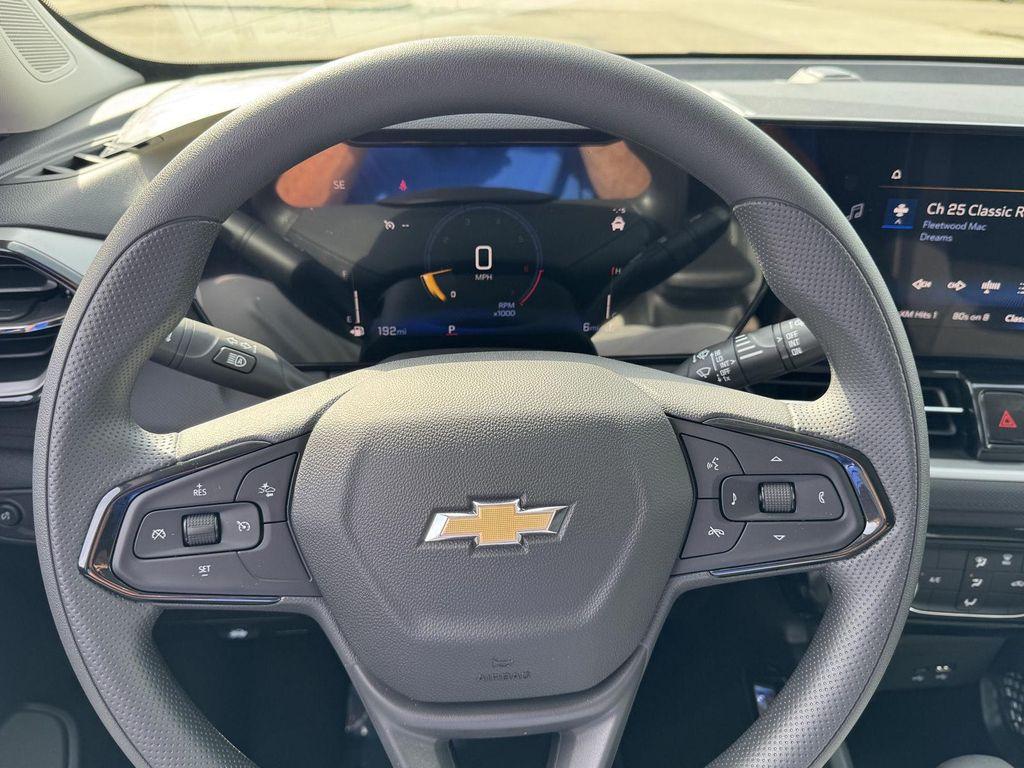 new 2026 Chevrolet TrailBlazer car, priced at $25,526