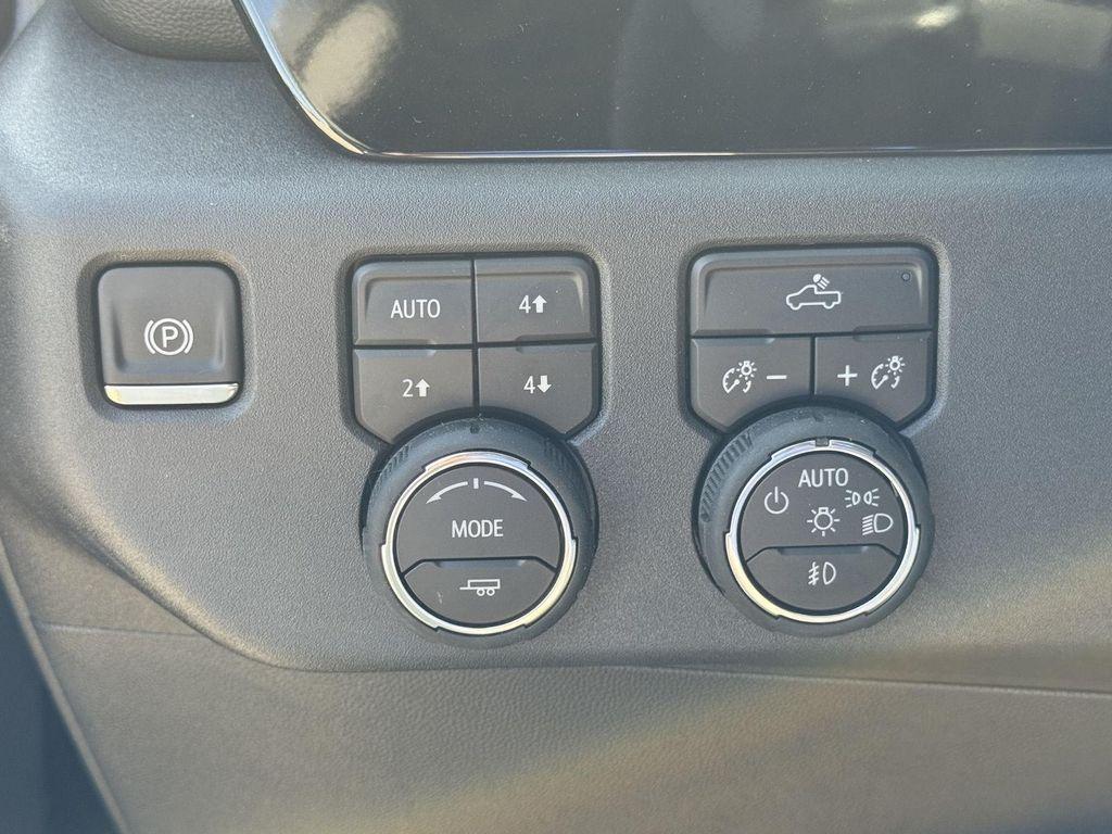 new 2025 Chevrolet Silverado 1500 car, priced at $57,565