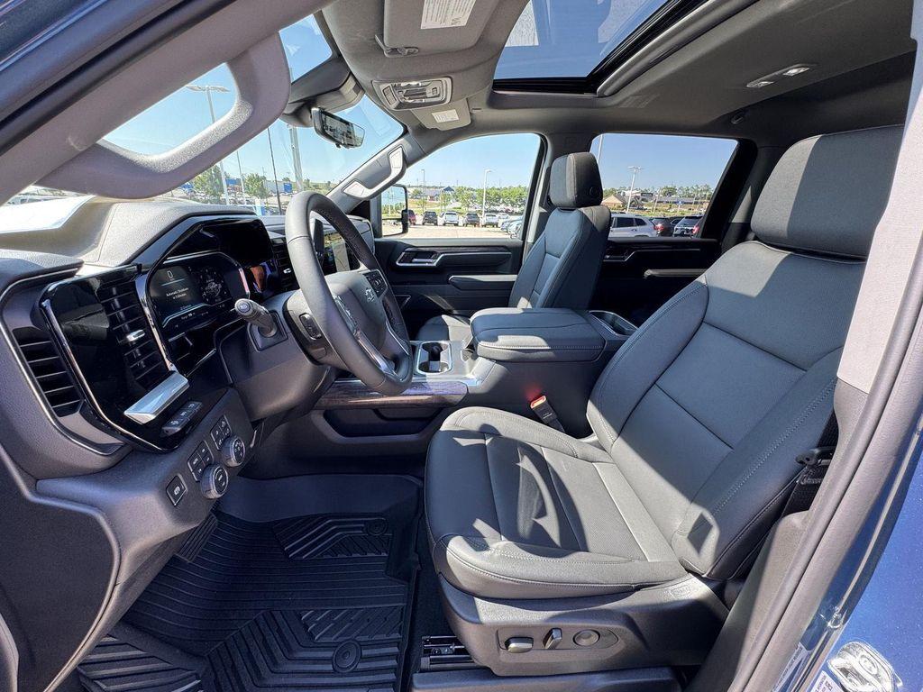 new 2025 Chevrolet Silverado 2500 car, priced at $70,515