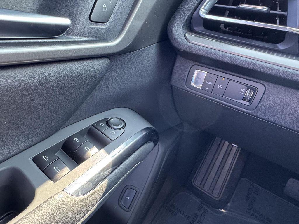 new 2026 Chevrolet Traverse car, priced at $41,426
