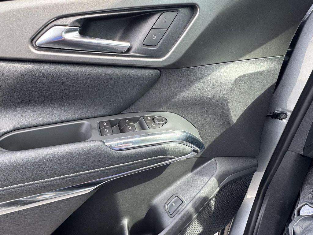 new 2026 Chevrolet Traverse car, priced at $40,926