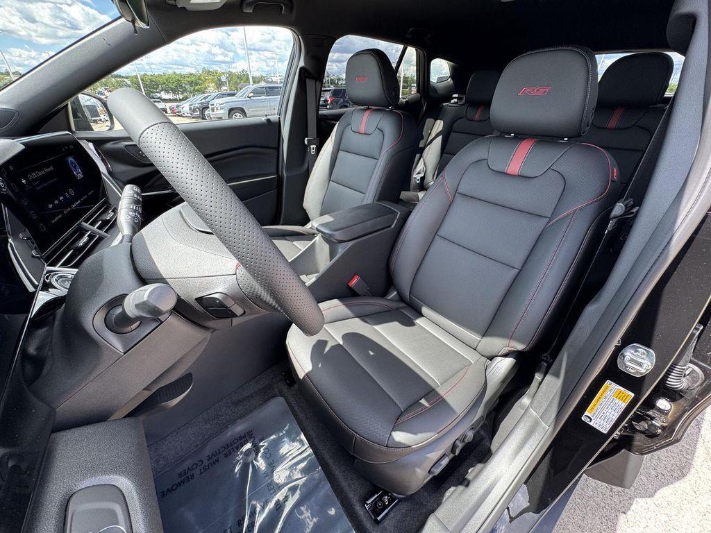 new 2025 Chevrolet Trax car
