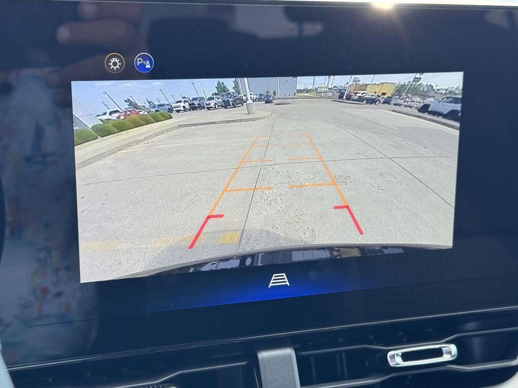 new 2026 Chevrolet Equinox car, priced at $25,995