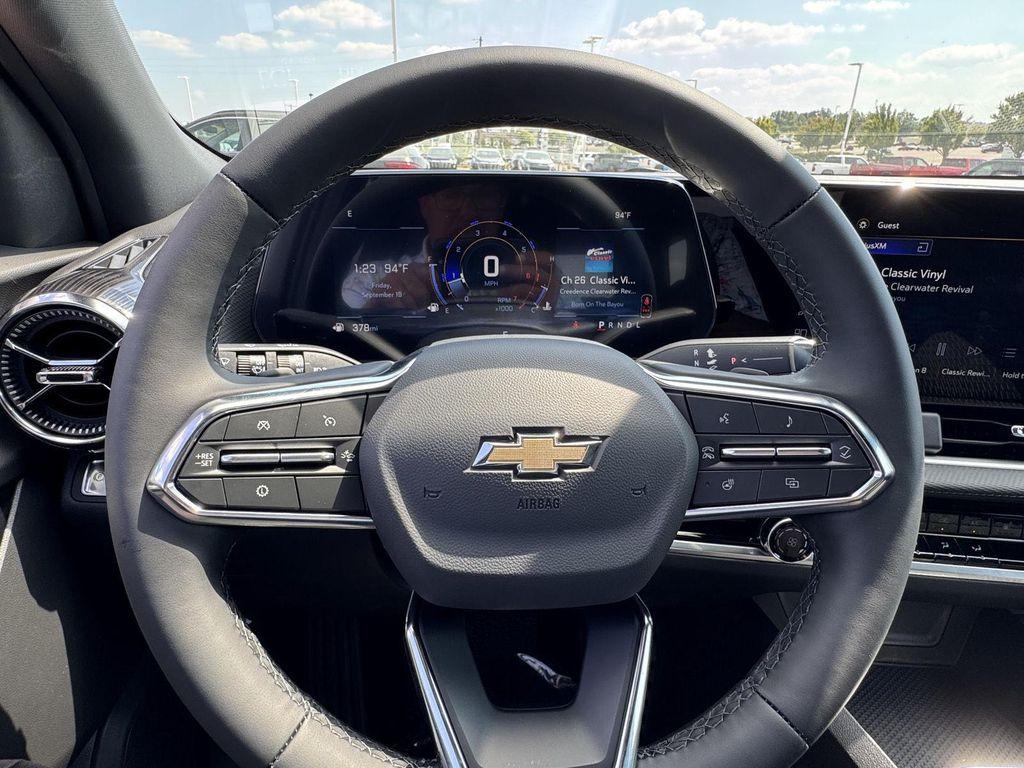 new 2026 Chevrolet Equinox car, priced at $25,995