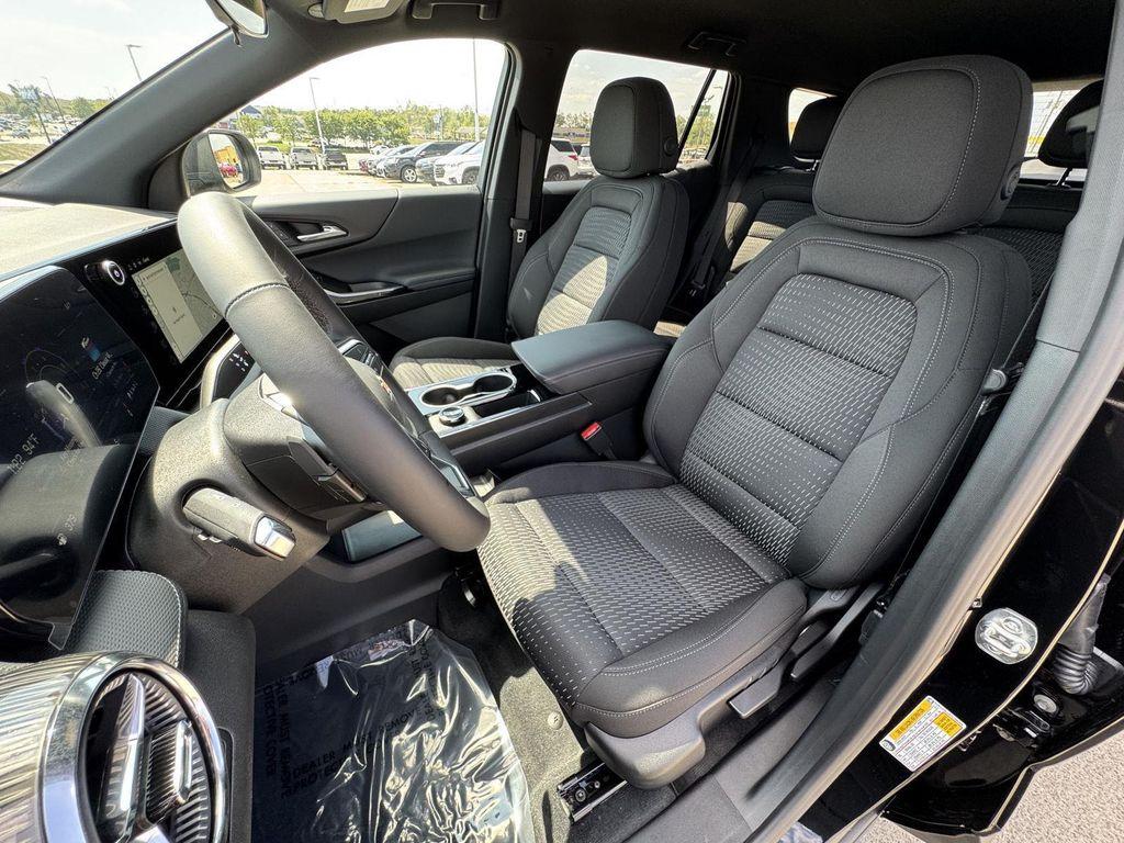 new 2026 Chevrolet Equinox car, priced at $25,995