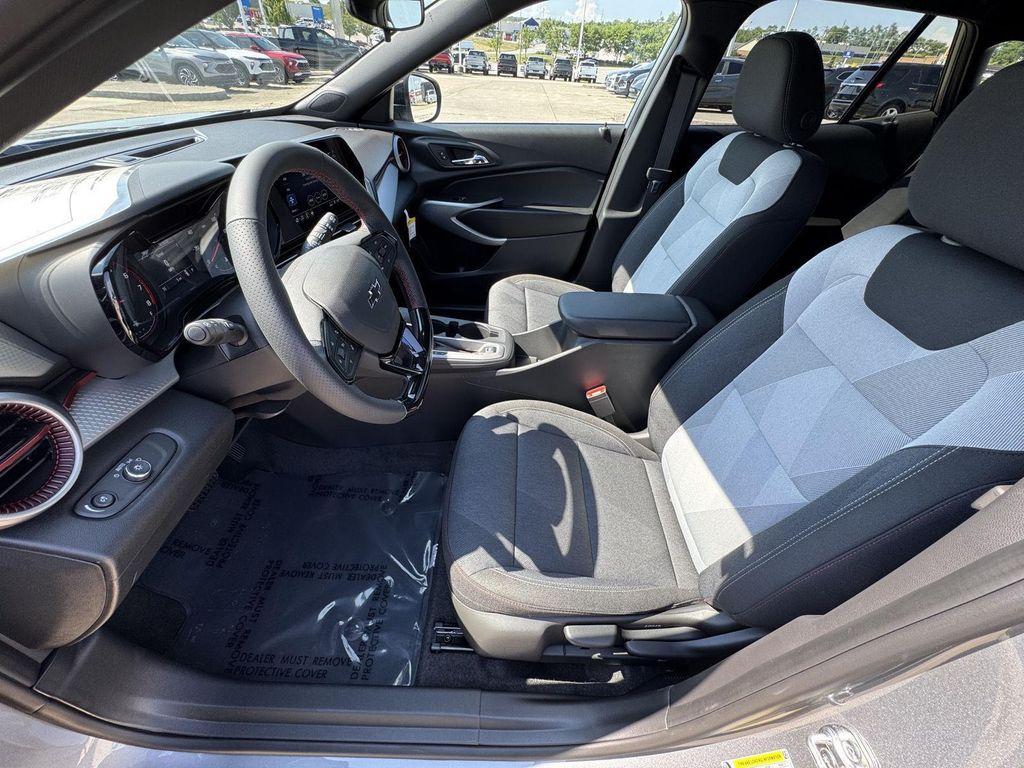 new 2025 Chevrolet Trax car, priced at $22,500