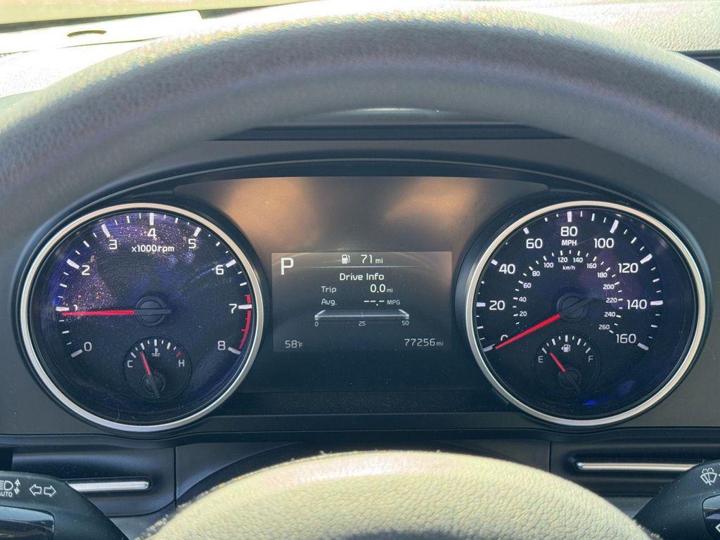 used 2022 Kia Carnival car, priced at $25,000