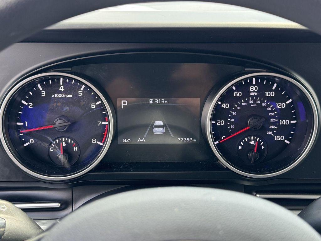 used 2022 Kia Carnival car, priced at $24,000