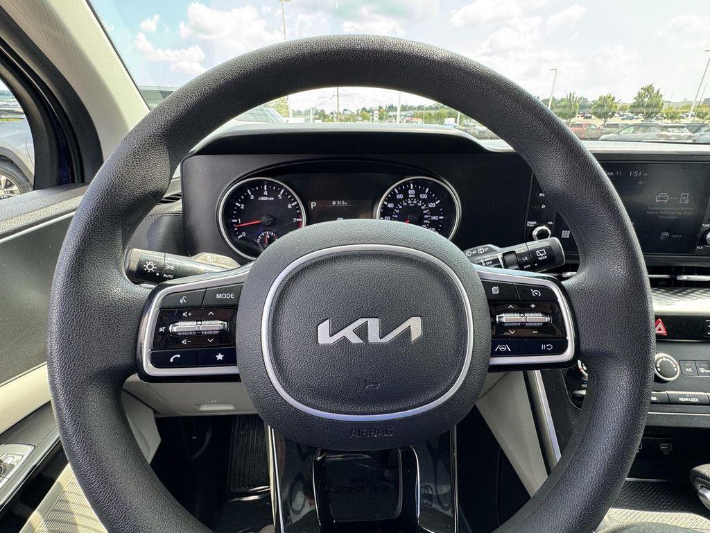 used 2022 Kia Carnival car, priced at $24,000