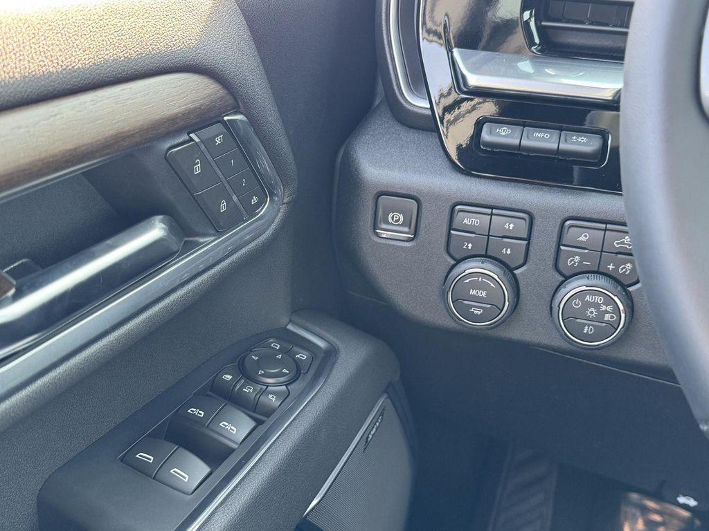 new 2025 Chevrolet Silverado 3500 car, priced at $82,926