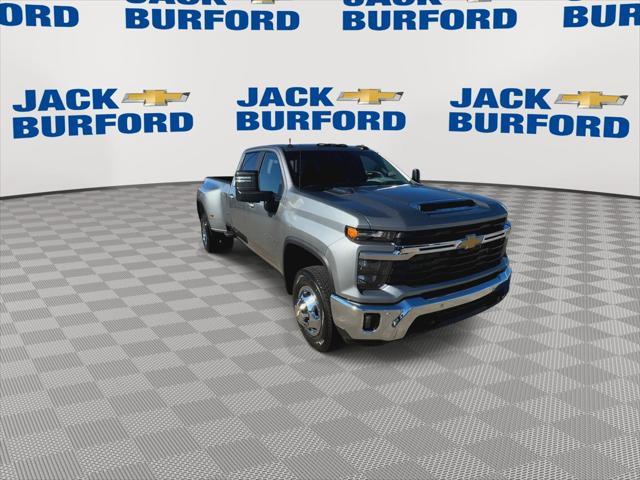 new 2025 Chevrolet Silverado 3500 car, priced at $71,500