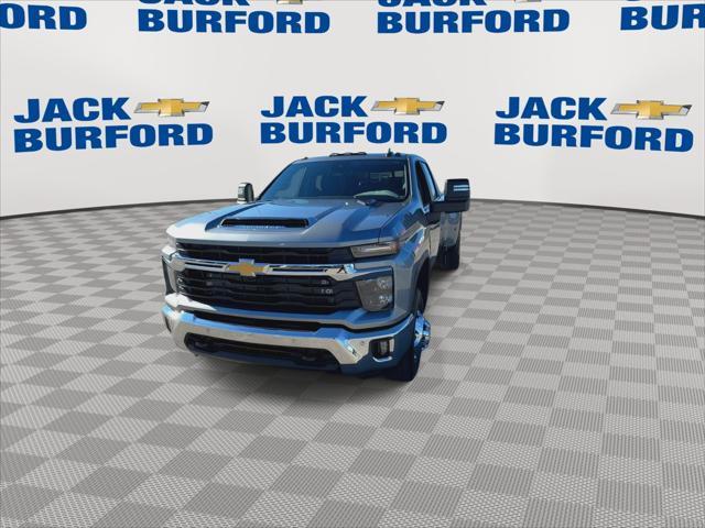 new 2025 Chevrolet Silverado 3500 car, priced at $70,500