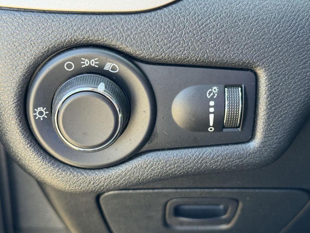used 2015 Jeep Cherokee car, priced at $8,000