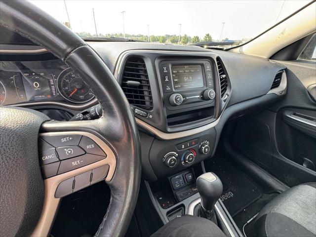 used 2015 Jeep Cherokee car, priced at $9,500