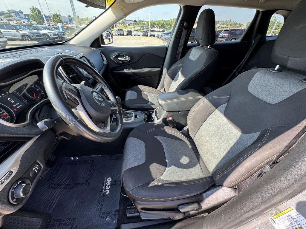 used 2015 Jeep Cherokee car, priced at $8,000