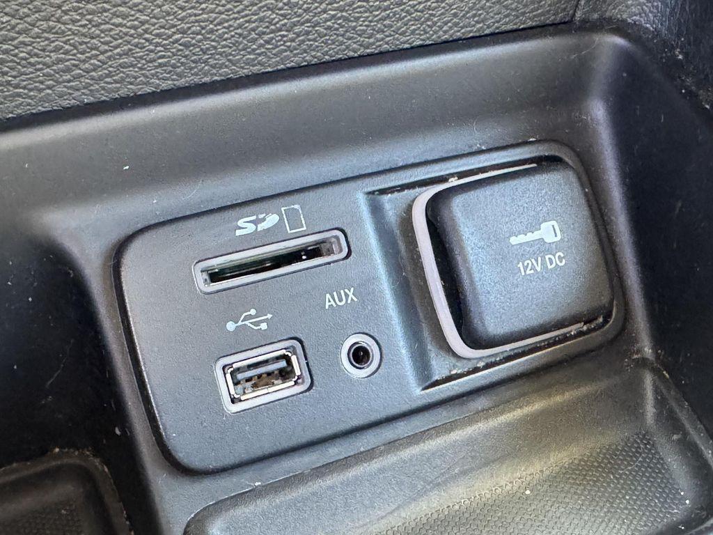 used 2015 Jeep Cherokee car, priced at $8,000