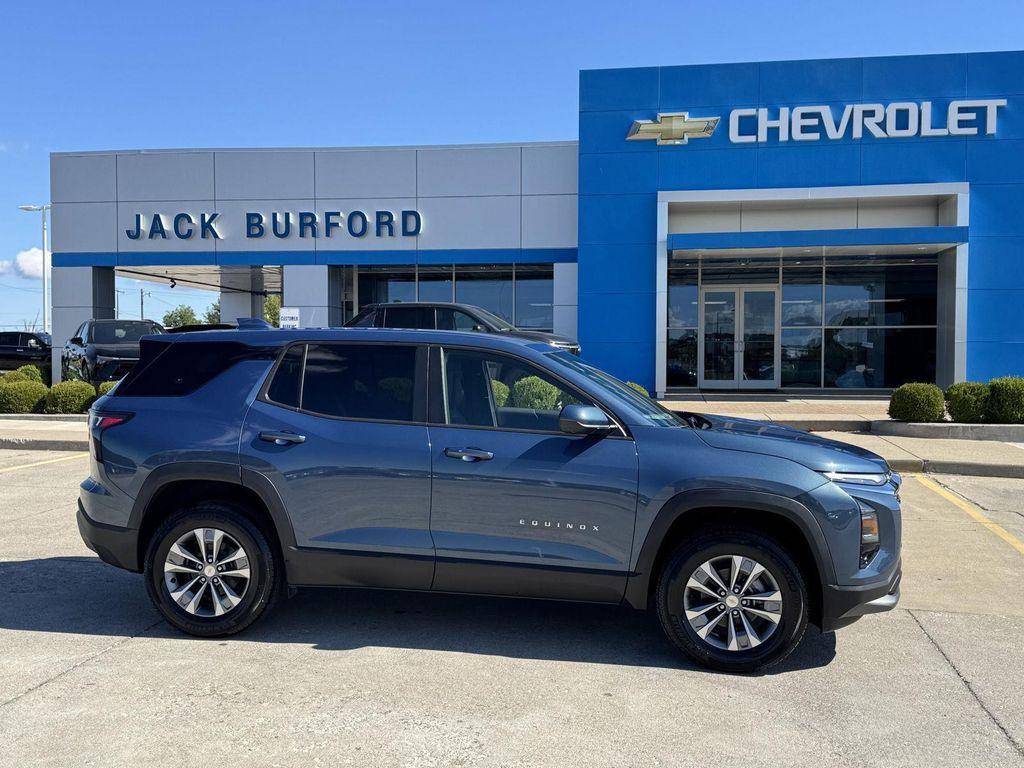 new 2026 Chevrolet Equinox car, priced at $32,940