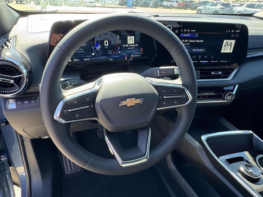 new 2026 Chevrolet Equinox car, priced at $32,940