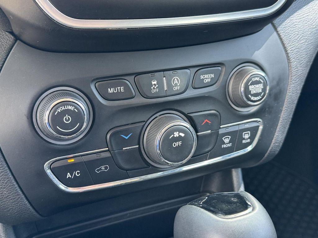 used 2019 Jeep Cherokee car, priced at $17,000