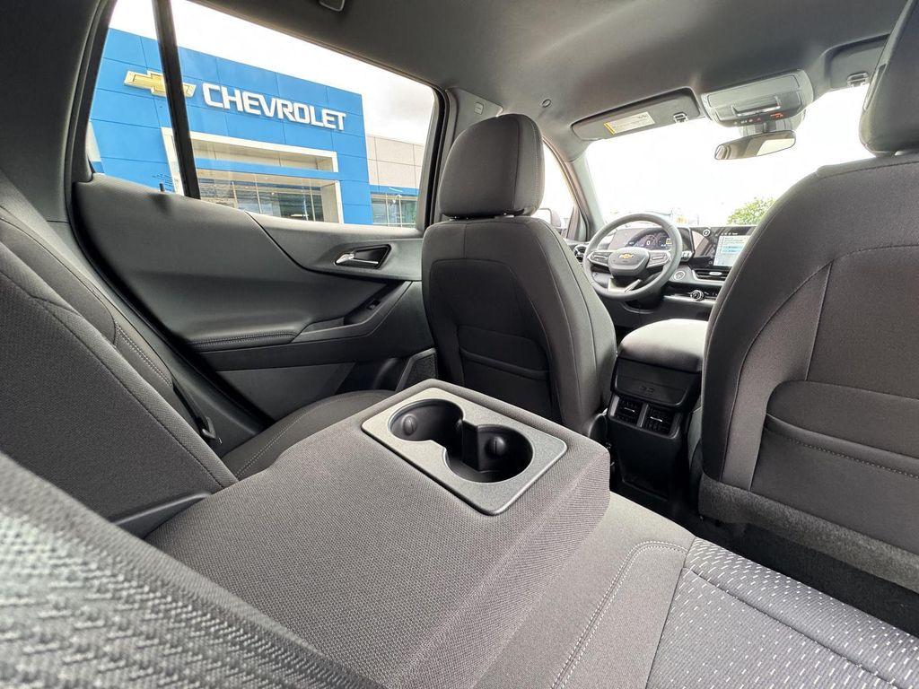 new 2026 Chevrolet Equinox car, priced at $28,495