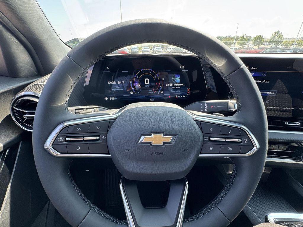 new 2026 Chevrolet Equinox car, priced at $27,995