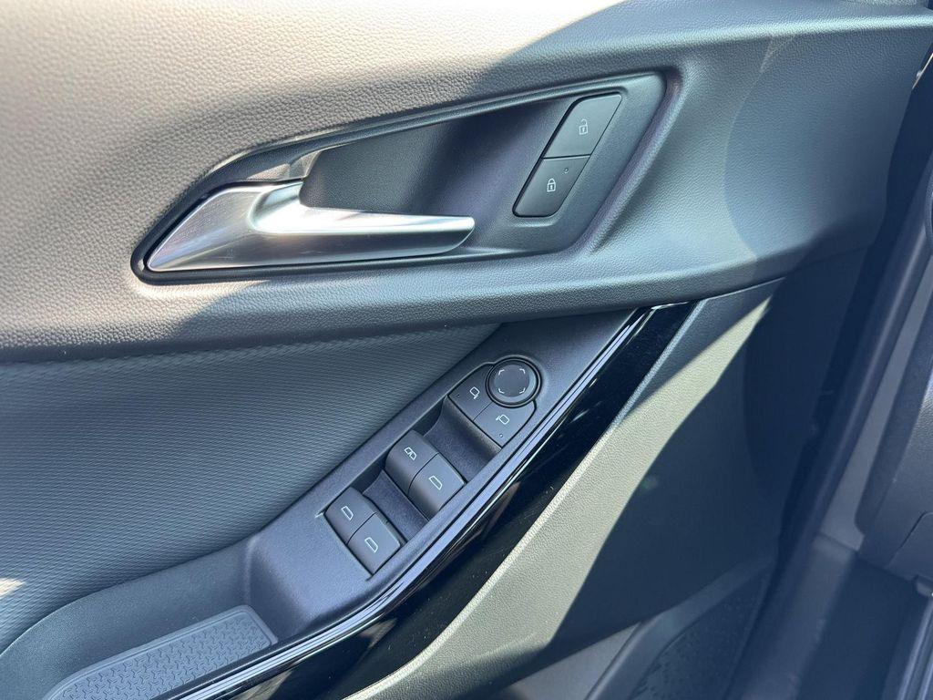 new 2026 Chevrolet Equinox car, priced at $27,995